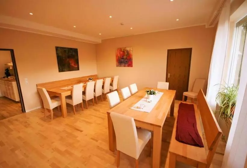 Hotelli Seminarhaus Am Liebfrauenberg