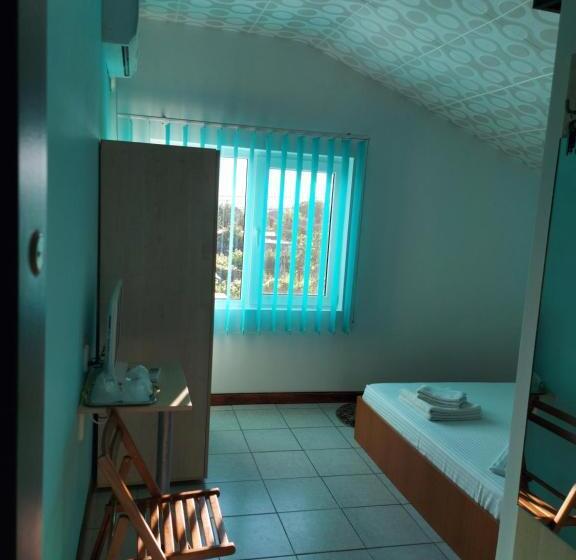 פנסיון Casa Laricris