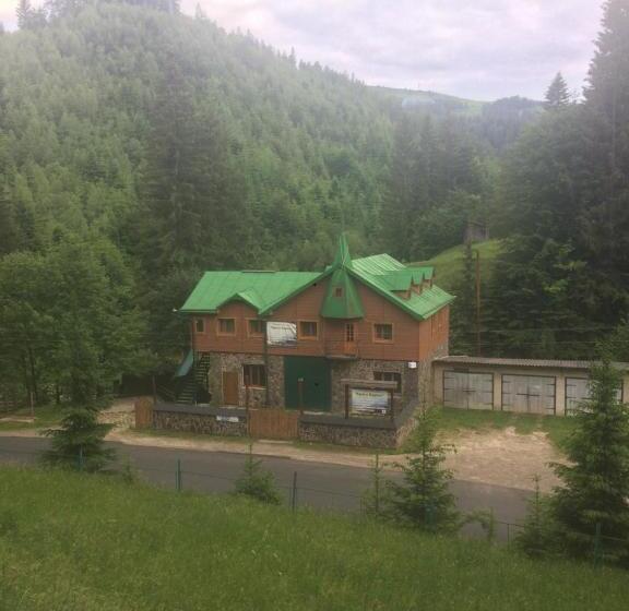 פנסיון Krasa Karpat