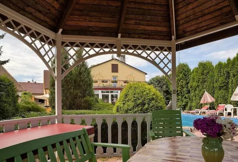 Majatalo Penzion Pod Zvonem