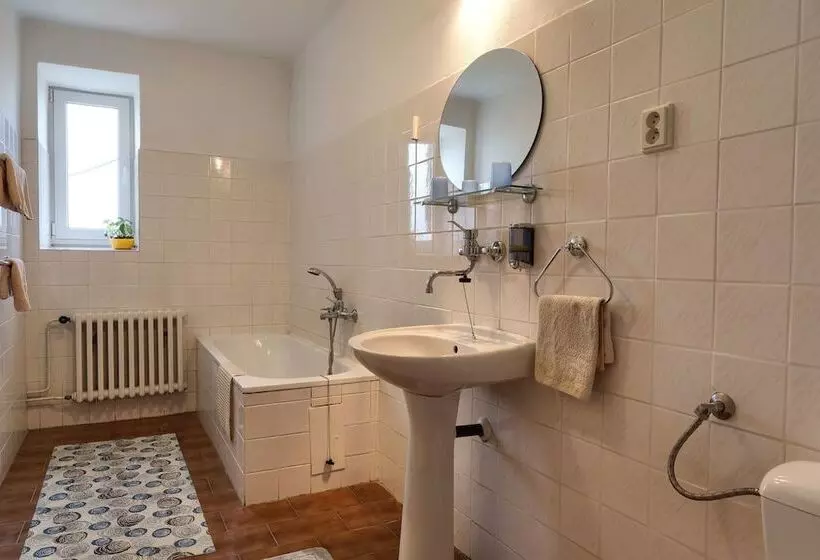 Majatalo Penzion Pod Zvonem