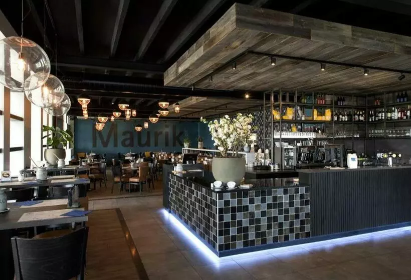 リゾートホテル Vakantiepark Eiland Van Maurik