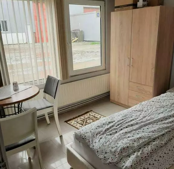 هاستل Sepcoserv