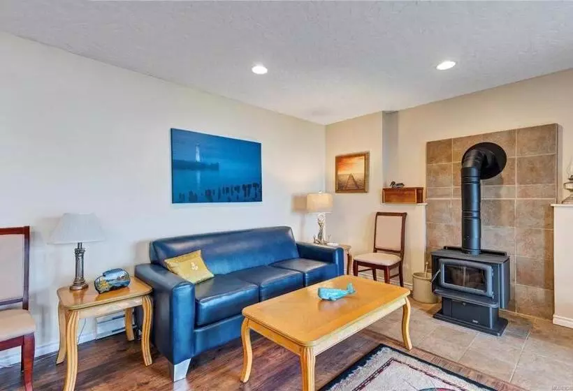 Retkeilymaja The Oceanfront Inn On Stephens Bay