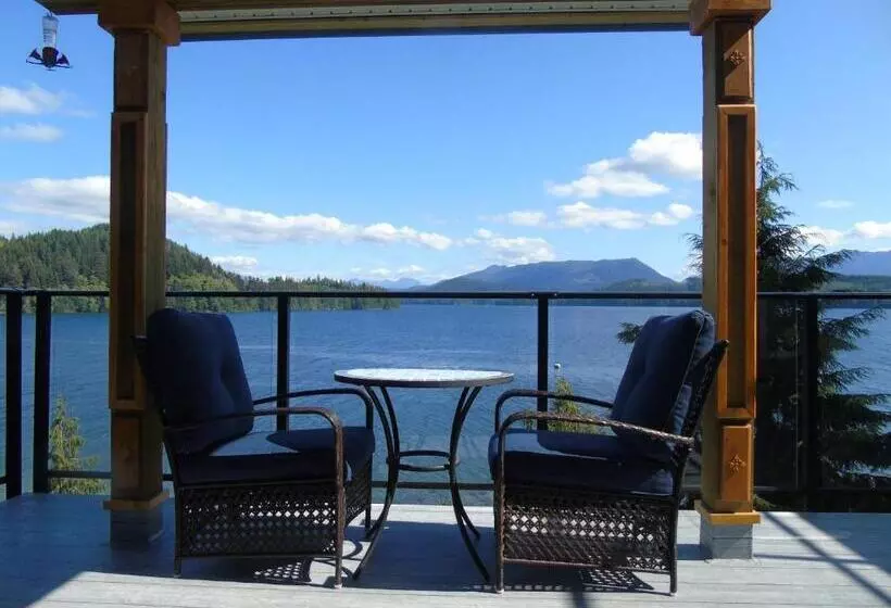 Retkeilymaja The Oceanfront Inn On Stephens Bay