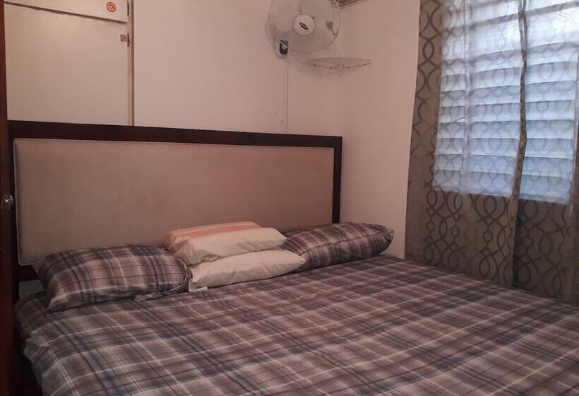 فندق صغير Tourist Center Of  Tours Of Panamá