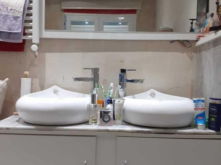 مبيت وإفطار The Chedy Home