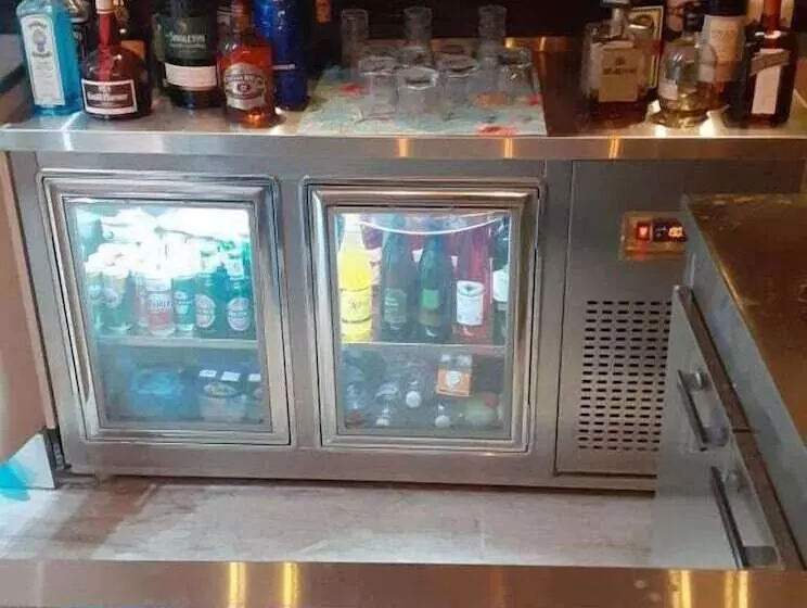 تختخواب و صبحانه The Chedy Home