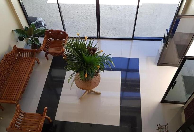 فندق B&s Orchids Suites