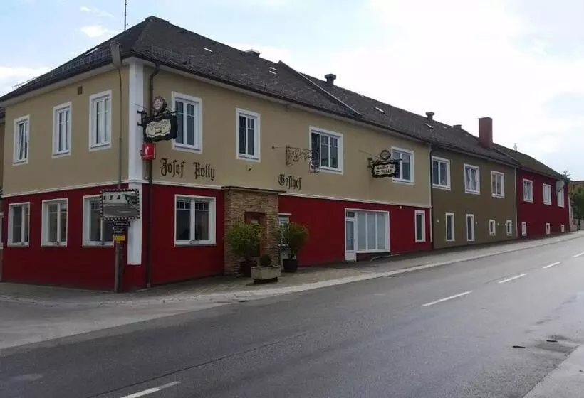 Hotelli Gasthof Polly