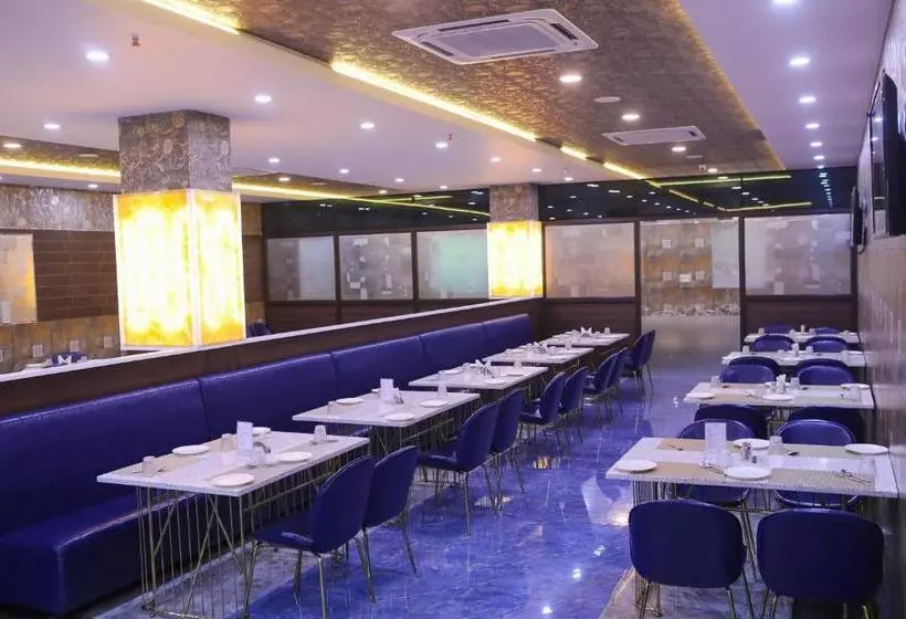 ホテル Kalpana Residency