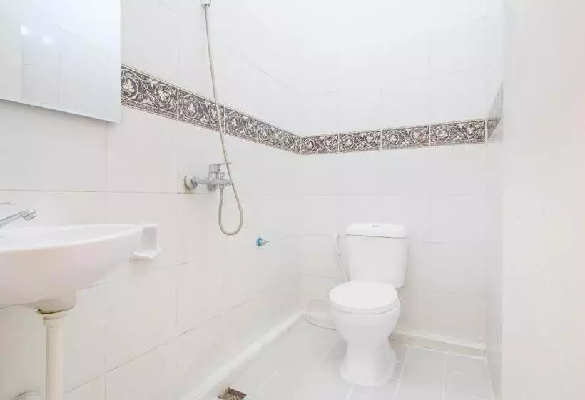 ホテル Oyo 2270  Taman Wirama