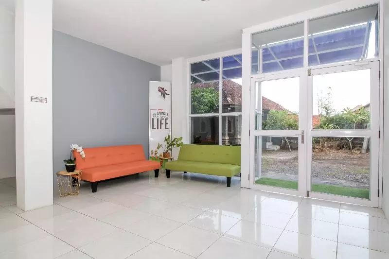 ホテル Oyo 2270  Taman Wirama