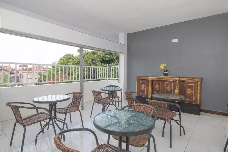 ホテル Oyo 2270  Taman Wirama