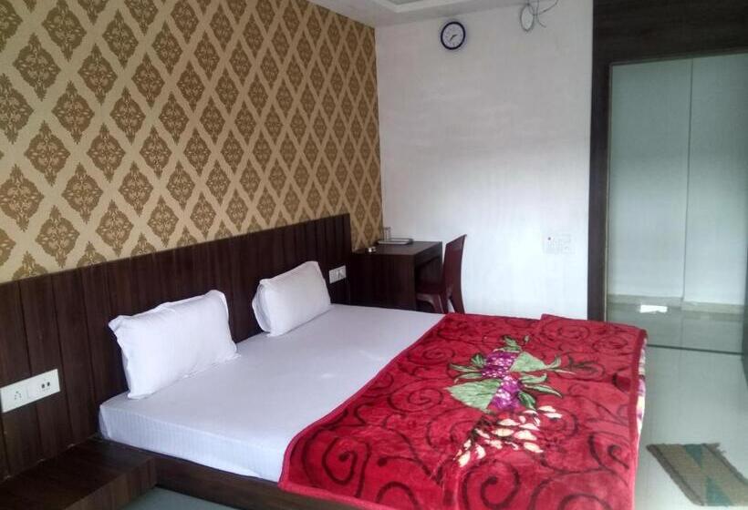 فندق Rudraksha Inn