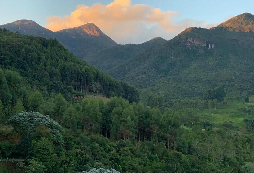 Panzió Flor De Café Pousada