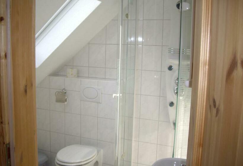 ペンション Landgasthof Zur Linde