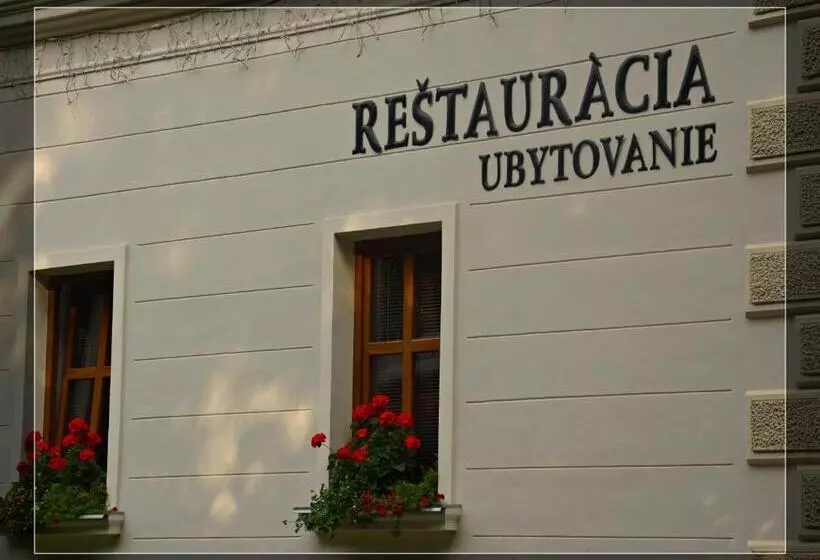 Majatalo Penzion Pri Kastieli Betliar