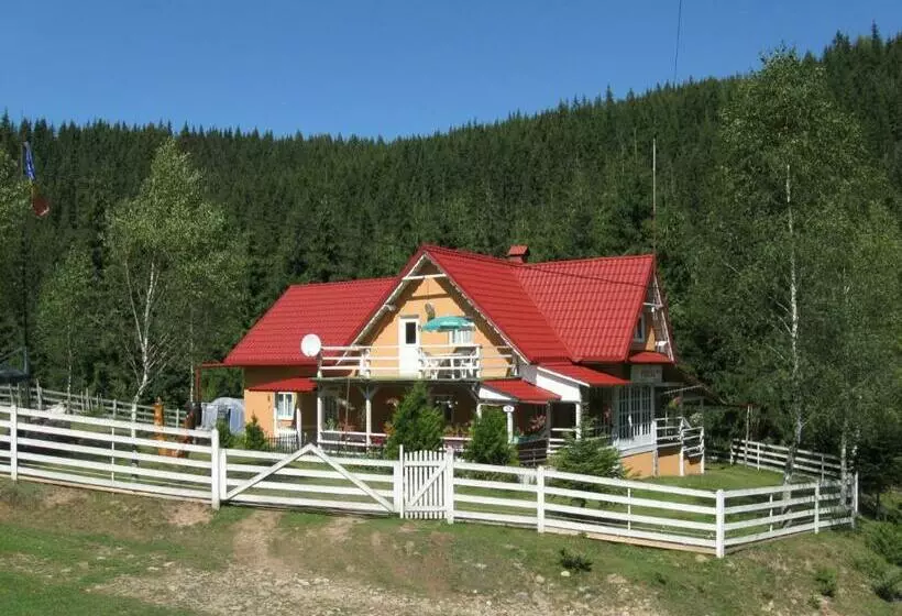 پانسیون Podina Guest House