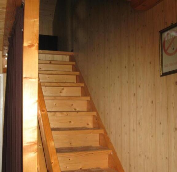 بنسيون Podina Guest House