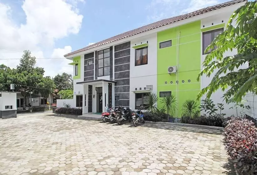 پانسیون Reddoorz @ Palagan 3