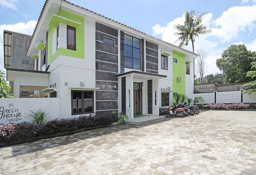 Pansiyon Reddoorz @ Palagan 3