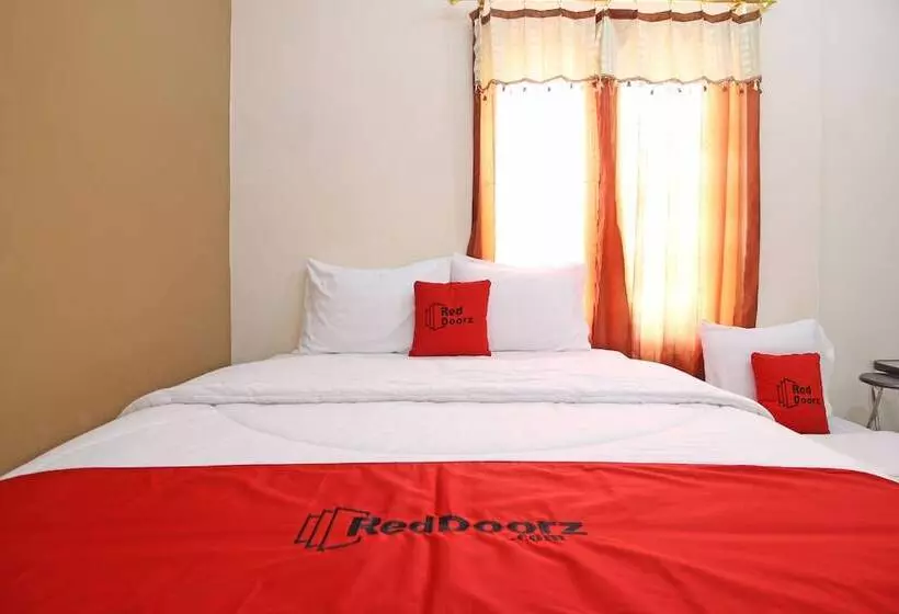 پانسیون Reddoorz @ Palagan 3