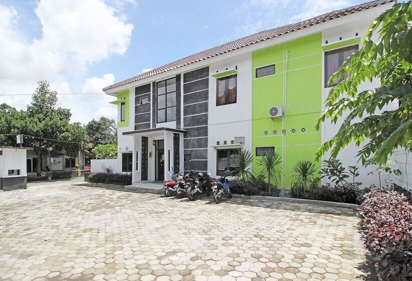 Pansiyon Reddoorz @ Palagan 3