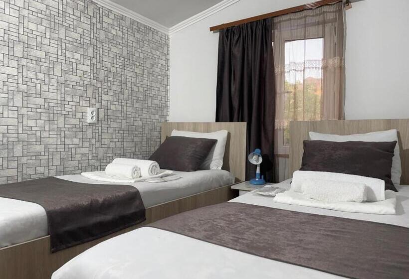 هتل Byurakan Guesthouse & Cottage