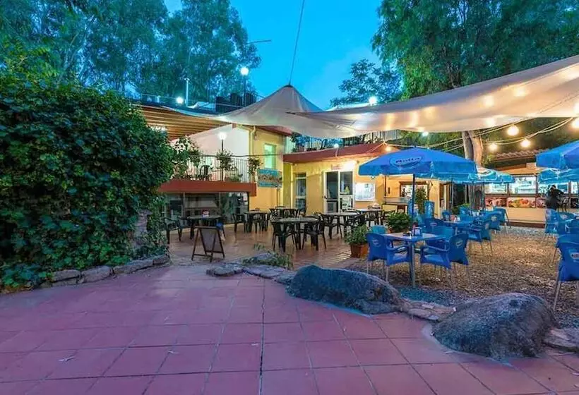 Hotelli Camping Marina