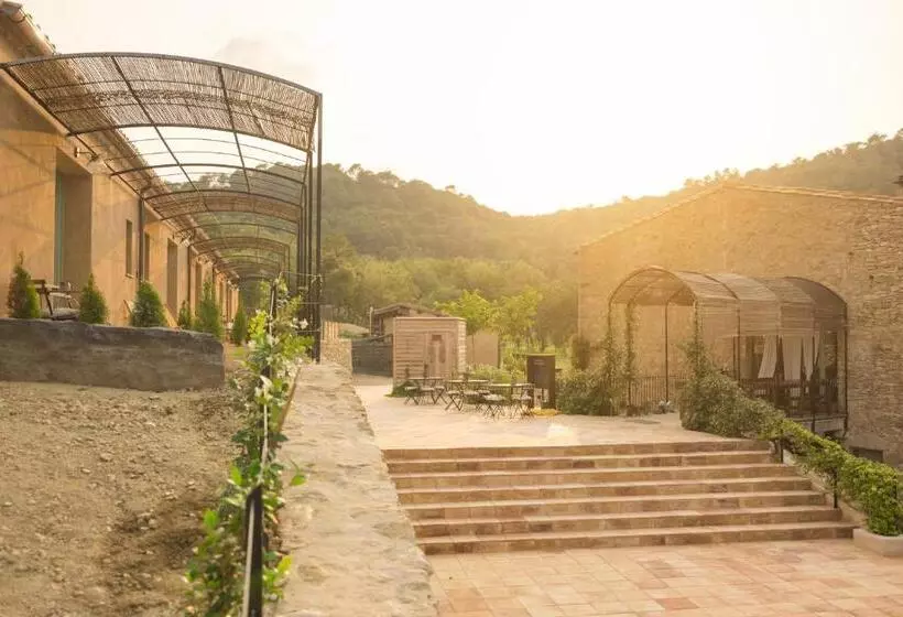 Hotelli Ecoturisme Can Buch