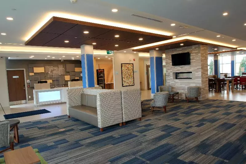 ホテル Holiday Inn Express & Suites Collingwood