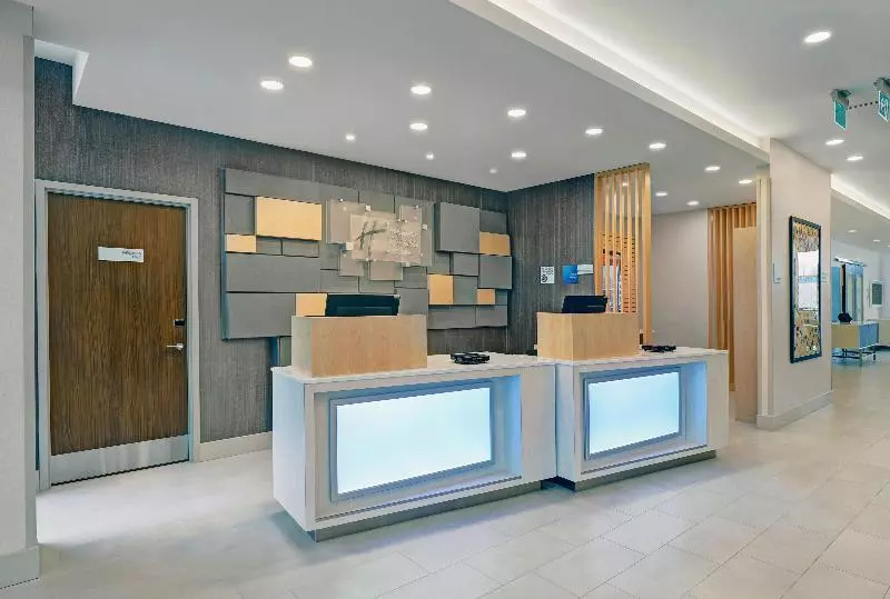 ホテル Holiday Inn Express & Suites Collingwood