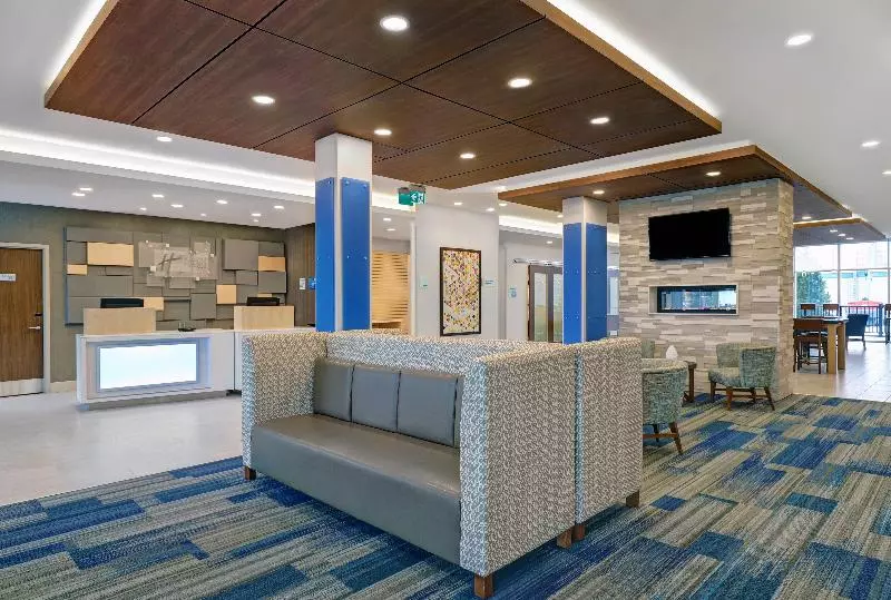 ホテル Holiday Inn Express & Suites Collingwood