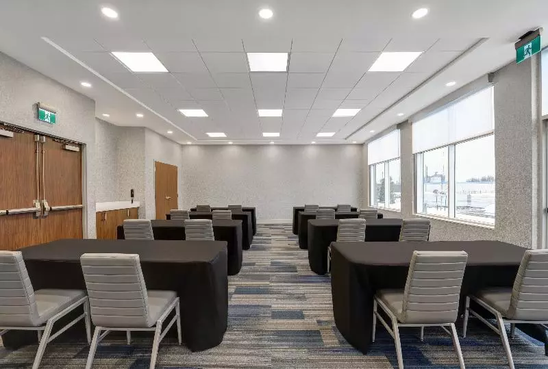 ホテル Holiday Inn Express & Suites Collingwood