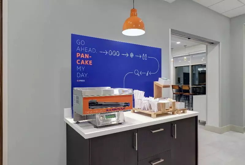 ホテル Holiday Inn Express & Suites Collingwood