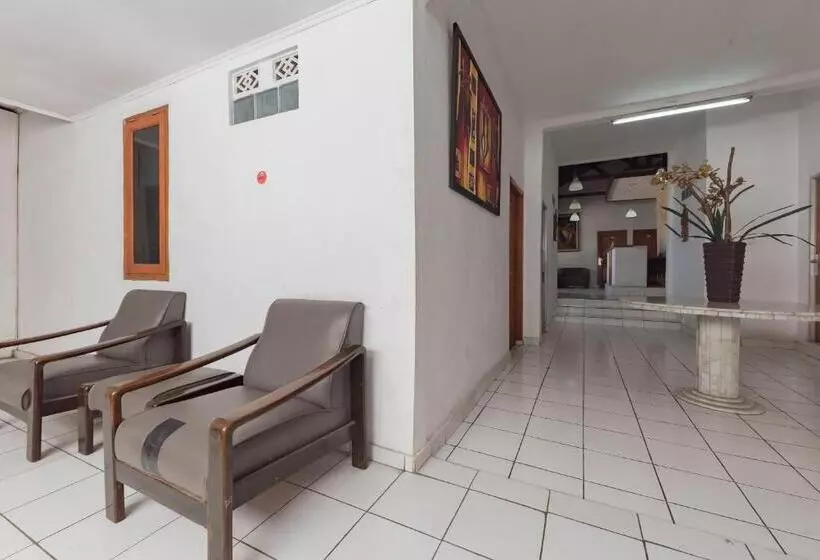 Hotelli Reddoorz Syariah @ Jl Raya Sukabumi