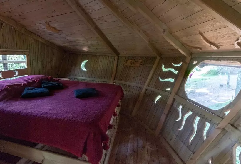 Maaseutuhotelli Les Cabanes De Labrousse