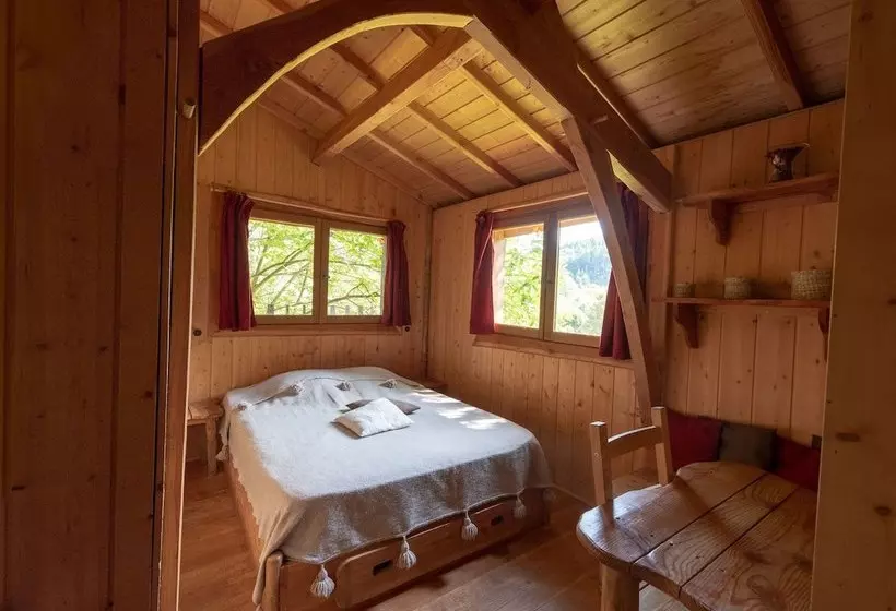 Maaseutuhotelli Les Cabanes De Labrousse