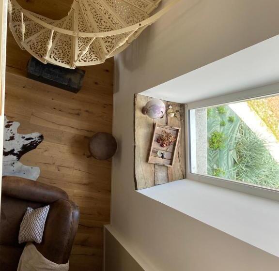 Bed and Breakfast Domaine Des Tours Vauquelin