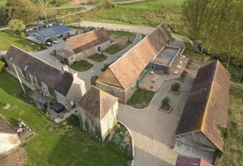 Aamiaismajoitus (B&B) Domaine Des Tours Vauquelin