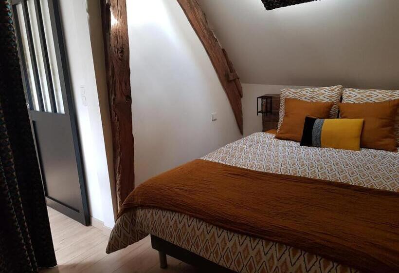 Bed and Breakfast Domaine Des Tours Vauquelin