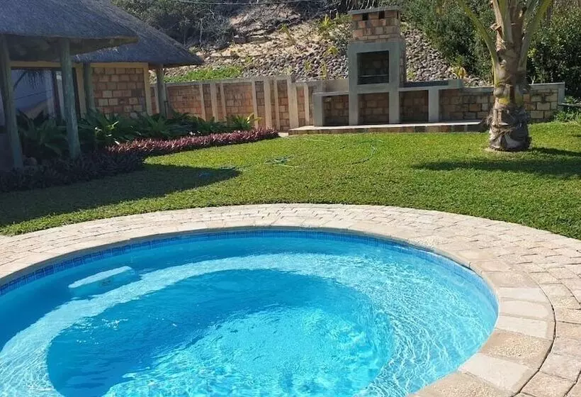 هتل Oyster Bay Estate
