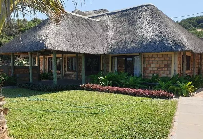هتل Oyster Bay Estate