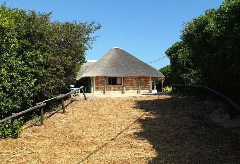 هتل Oyster Bay Estate