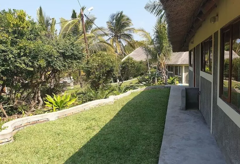 هتل Oyster Bay Estate