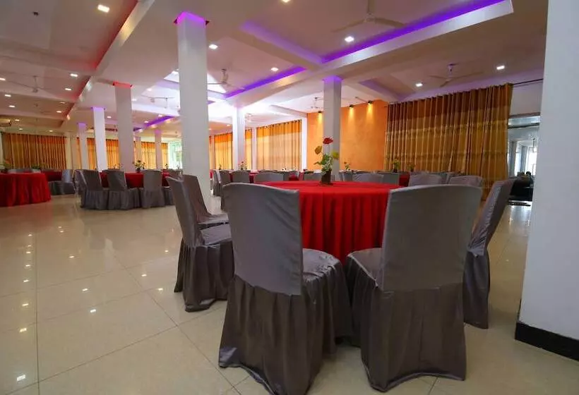 هتل Beach Villa Polhena