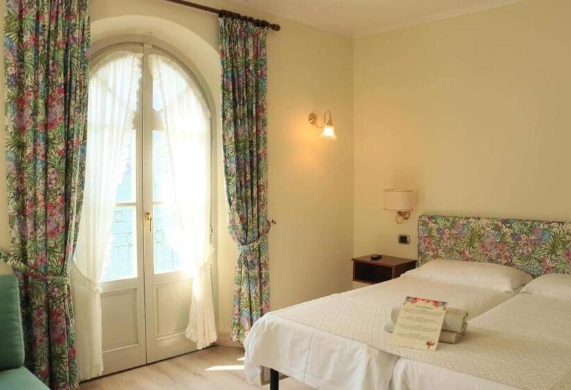 ホテル Stella D'italia