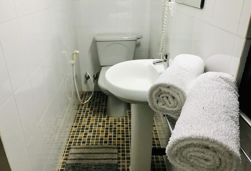 Отель The Forest