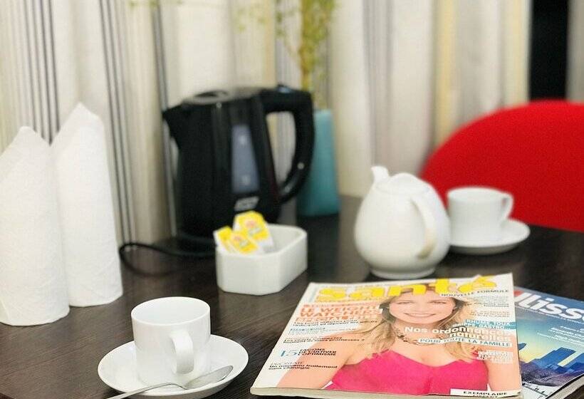 Отель The Forest